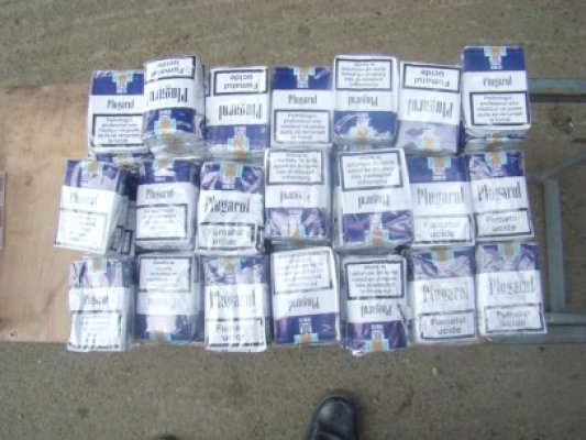 Mii de ţigări de contrabandă, găsite asupra unui cărăuş